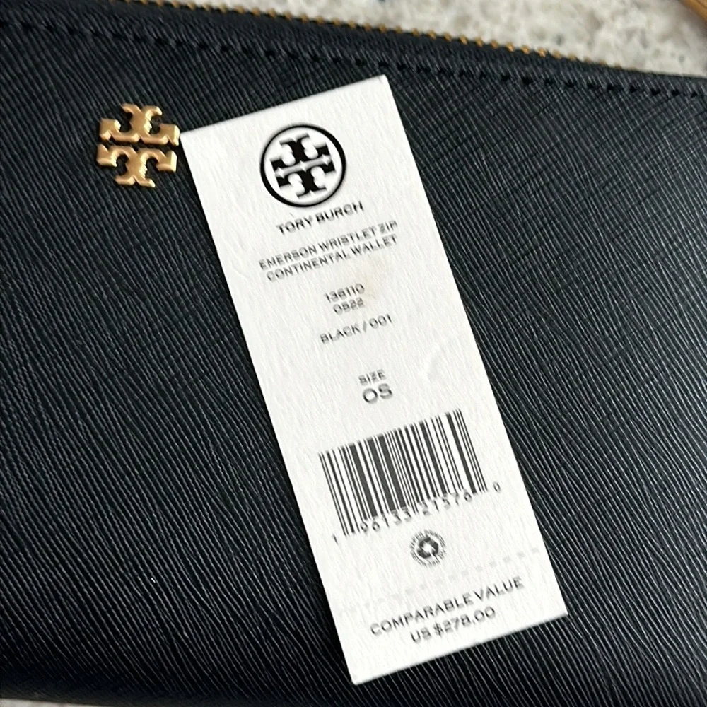 Tory Burch wristlet continental wallet
